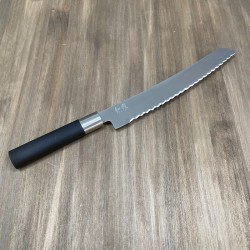 Cuchillo Wasabi Black panero 23 Cms