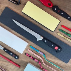 cuchillo hoja flexible para deshuesar classic wusthof